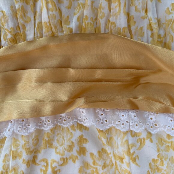 Charlotte Russe Y2K Floral Strapless Mini Dress w/ Satin + Eyelet Detail - S - Picture 4 of 6